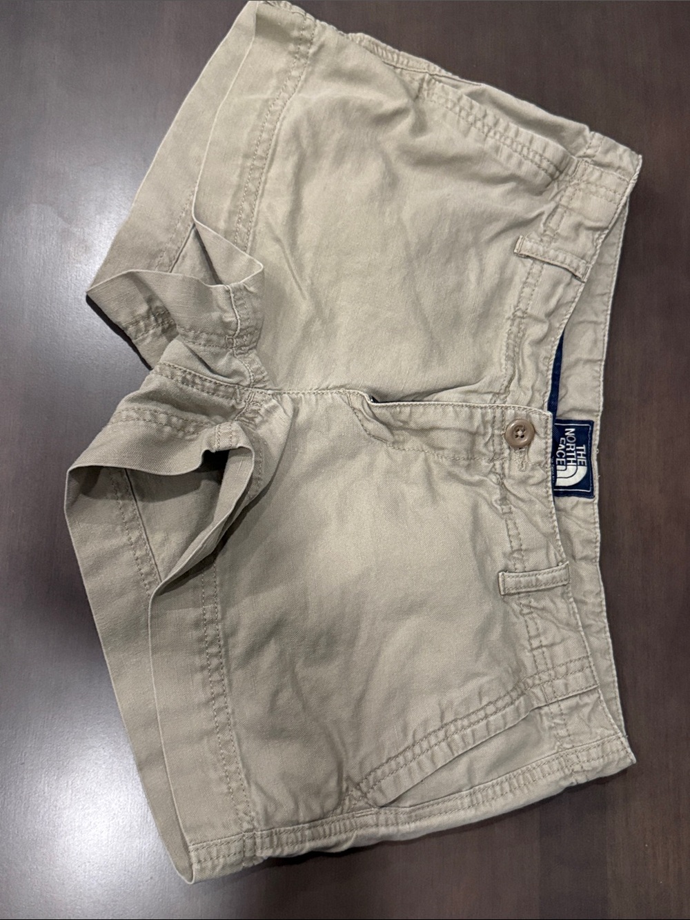 The North Face Women’s Shorts Size 4 Regular Khaki Tan Hiking Outdoor